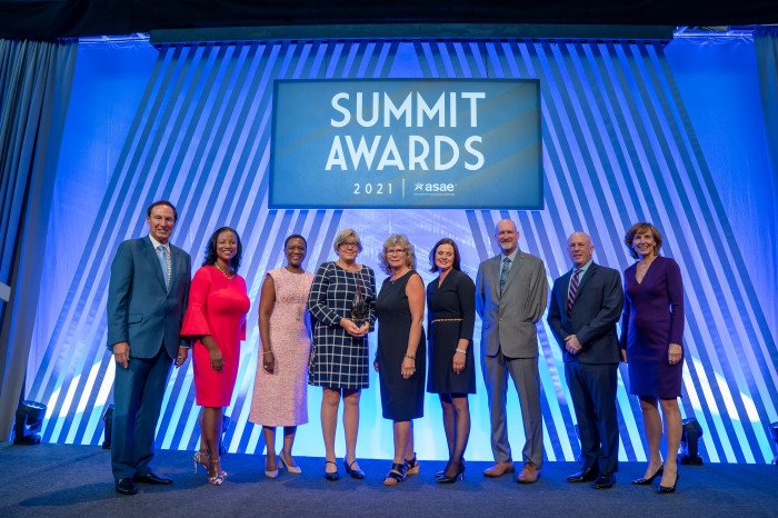 Summit Award
